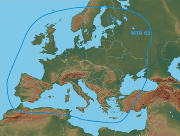 XORO MTA 65: Vollautomatische Satelliten-Antenne für mühelosen und zuverlässigen TV-Empfang auf Reisen - Erleben Sie Unterhaltung in höchster Qualität, egal wo Sie sind!